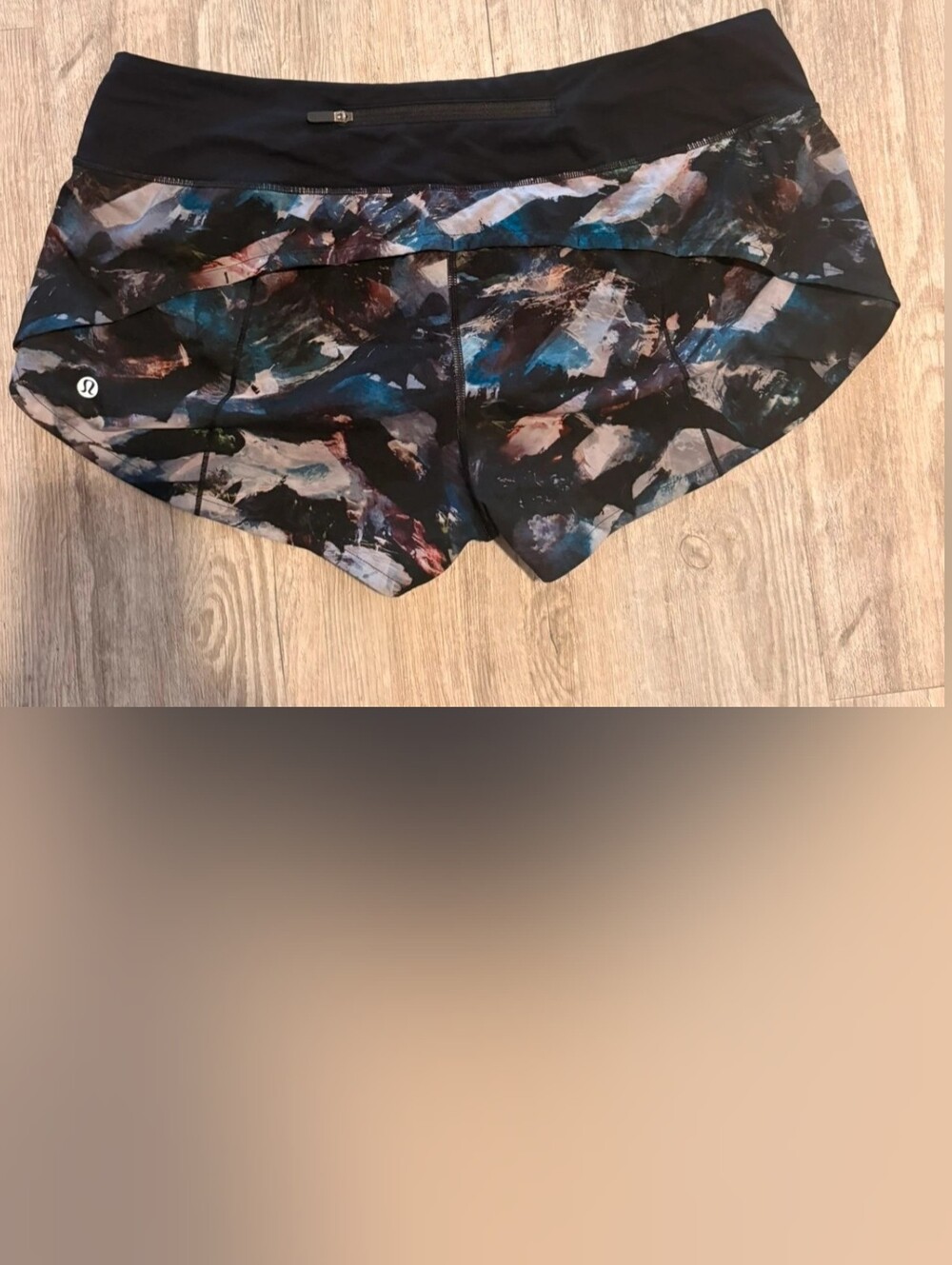 Lululemon Speed Up Short *2.5" LR Glacier Camo Starlight Multi / Black Size 10